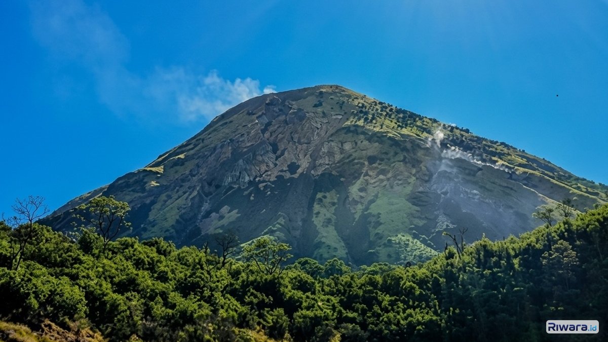Gunung Kerincing di Bondowoso Jawa Timur
